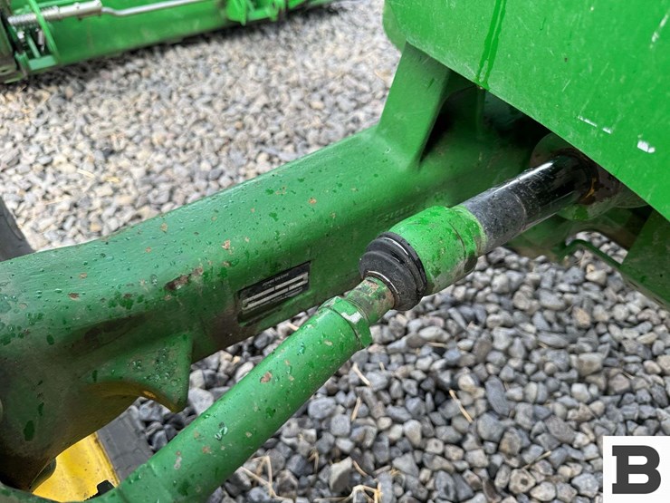 2011-john-deere-6115d-image-39