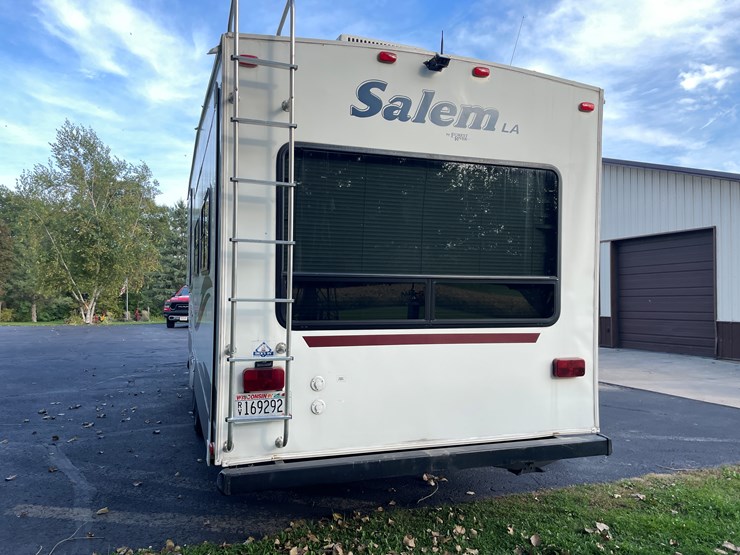 #100-•-2007-forest-river-salem-la-28"-camper-(downing,-wi)-(has-wi-title)-image-4