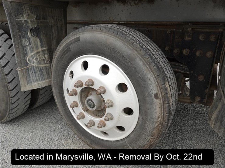 2007-mack-cv713-image-31