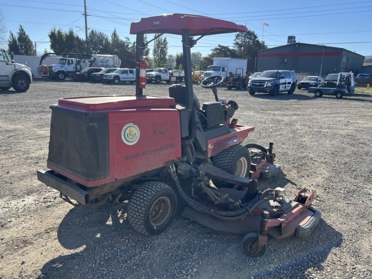 2015-toro-groundsmaster-4000d-image-4