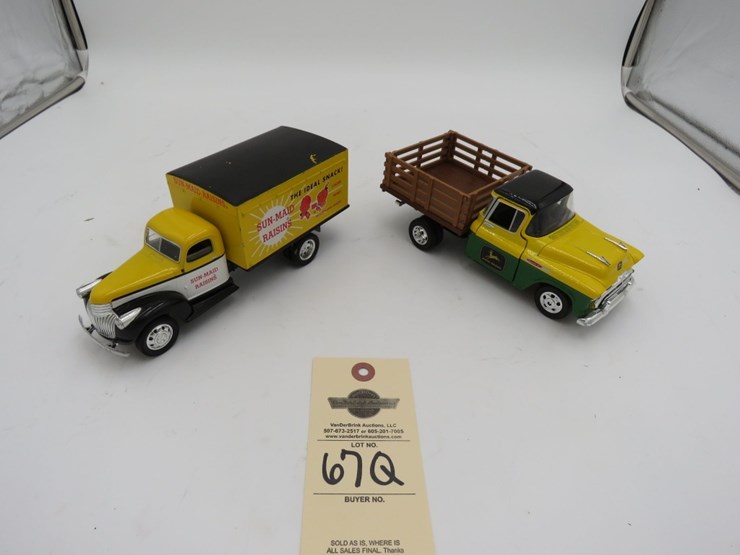 ertl-advertising-toy-group-image-1