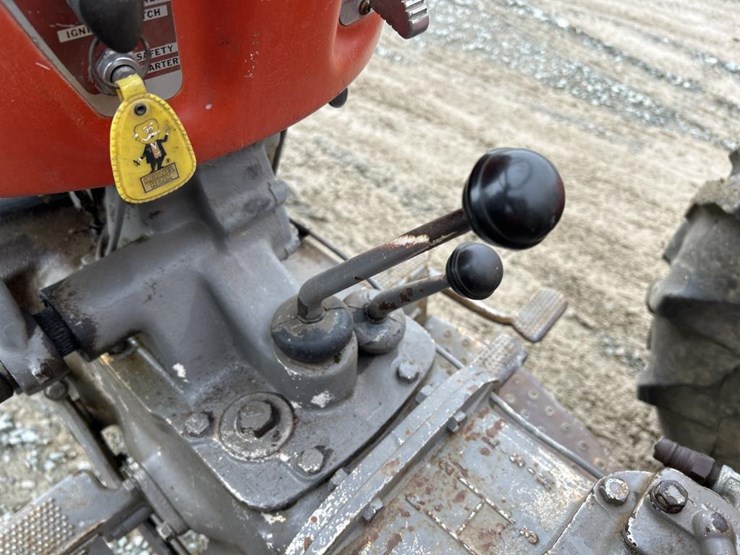 massey-ferguson-50-image-39