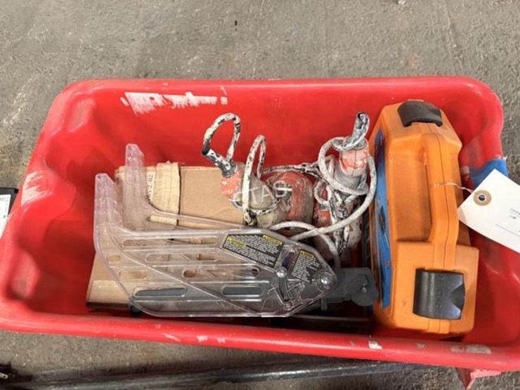 #27-•-corded-drills,-pulleys,-hole-saw,-table-saw-guard-image-1