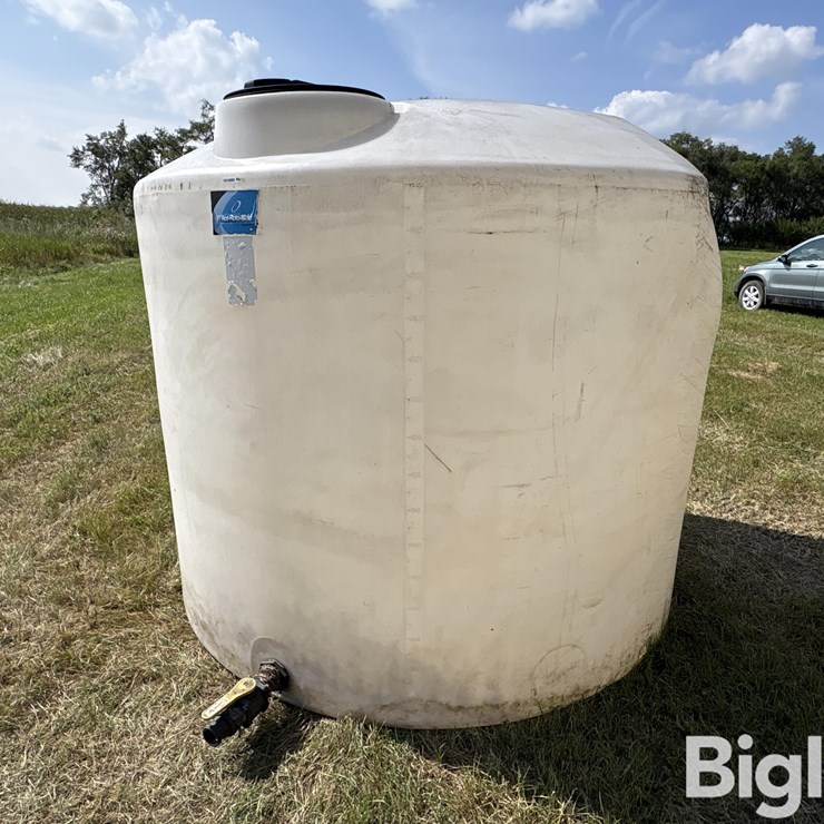 Ace Roto-Mold 1650-Gallon Liquid Tank
