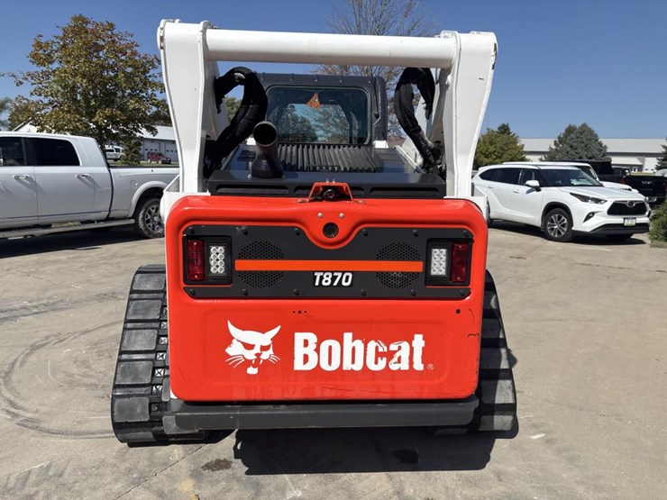 2022-bobcat-t870-image-3