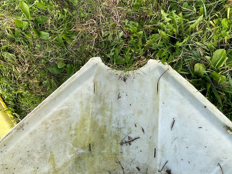#4494-•-(2)-used-hopper-bins-image-12