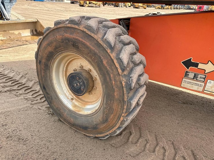 2007-jlg-600s-image-12