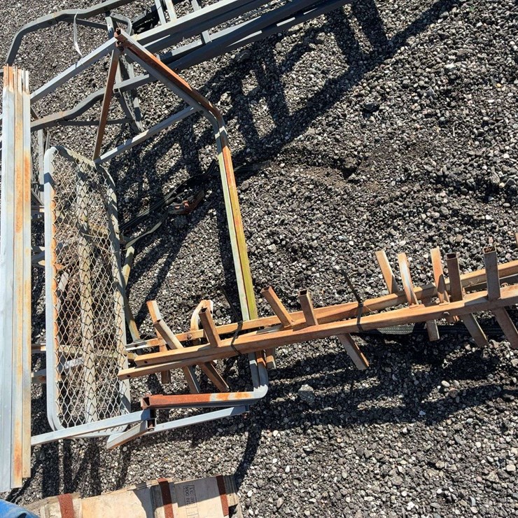 2 ladder tree stand