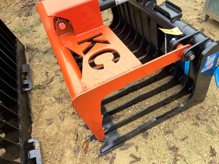 #2017-•-new-kc-48"-skid-steer-skeleton-grapple-bucket-image-8