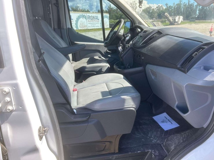 2015-ford-transit-image-20
