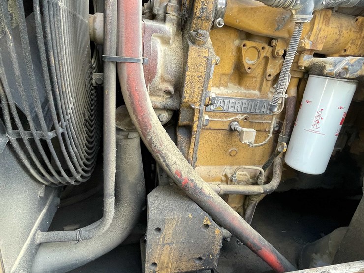 caterpillar-xq125-image-36