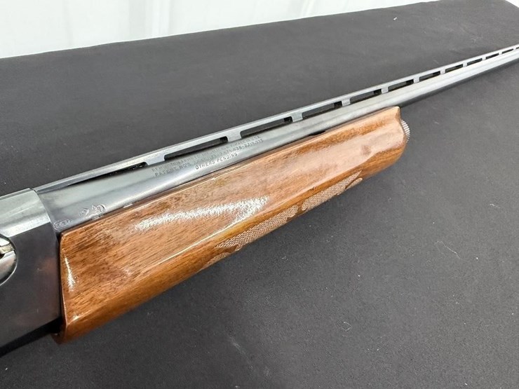 remington-1100-16-gauge-shotgun-image-4