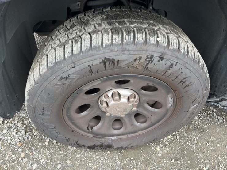 2014-chevrolet-tahoe-image-18