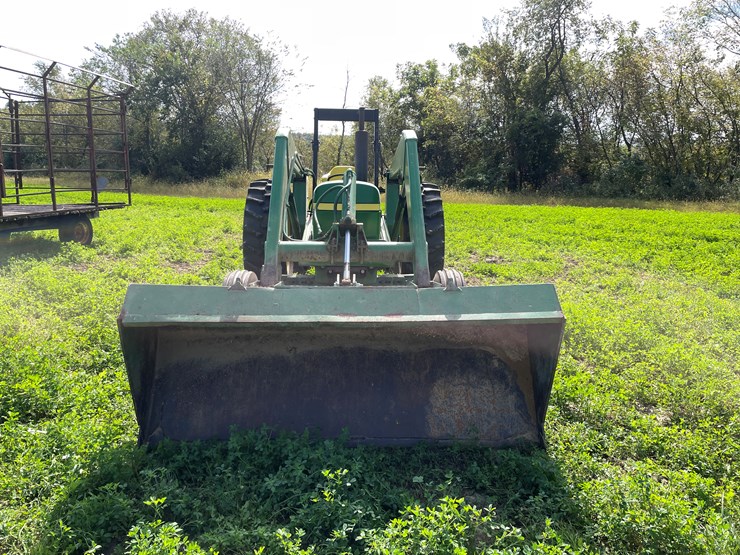 john-deere-2640-image-2