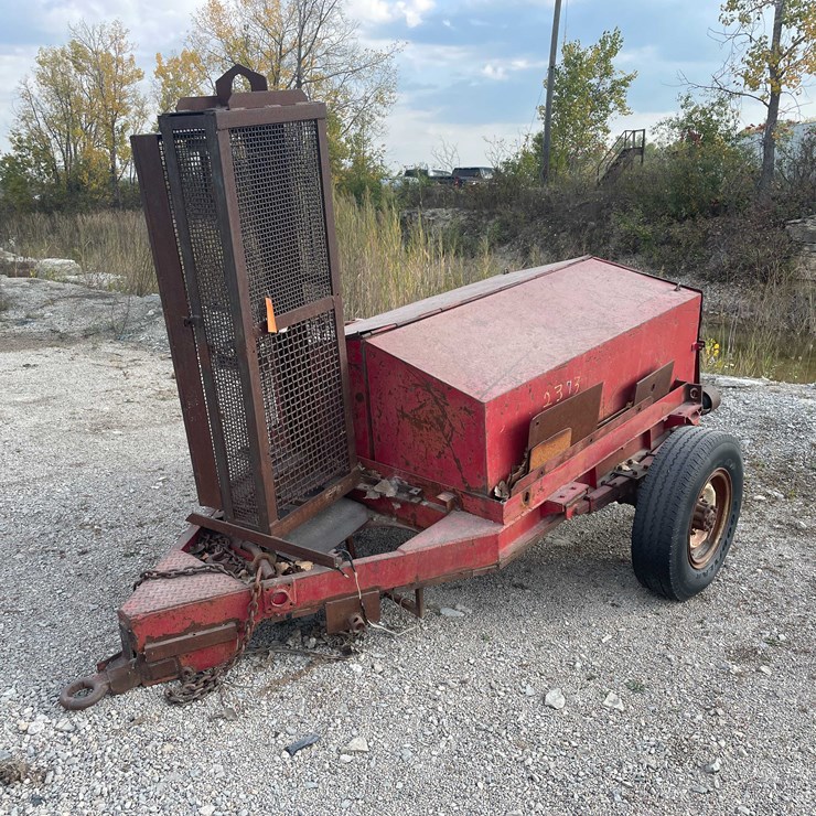 #8632 • Jobsite Parts, Tool and Grease Trailer (MAQ)