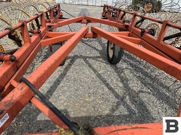 hesston-3980-image-23
