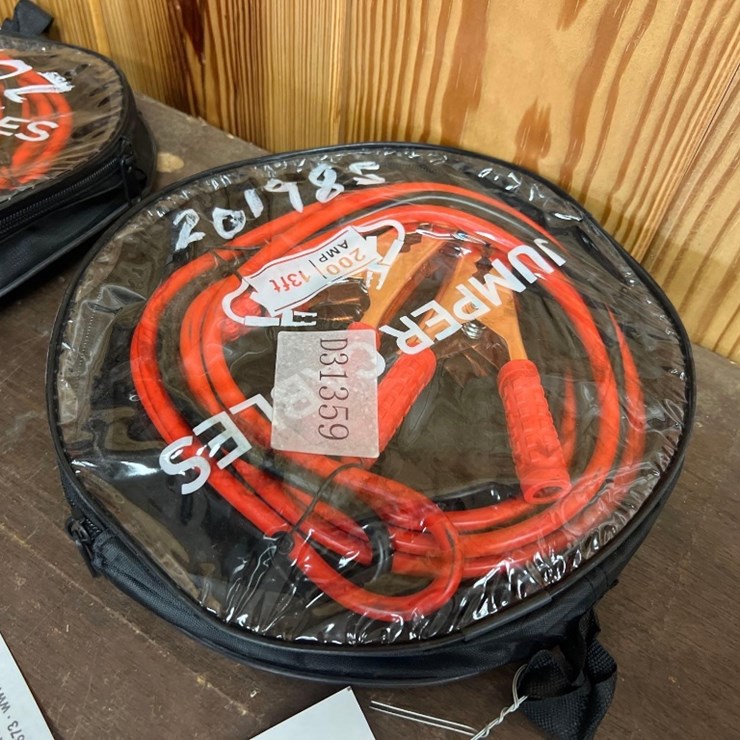 UNUSED 200 AMP 13' JUMPER CABLES