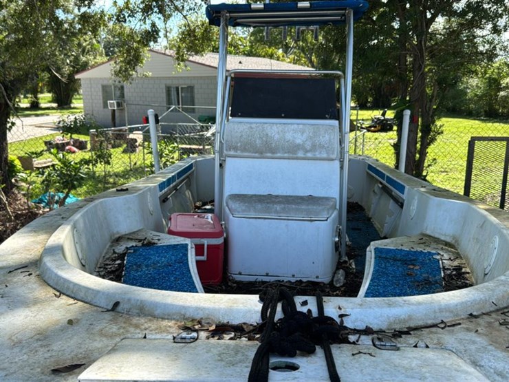 #116-•-1997-marine-fishing-boat-image-12