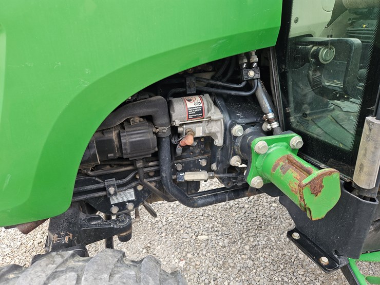 2011-john-deere-3720-image-4