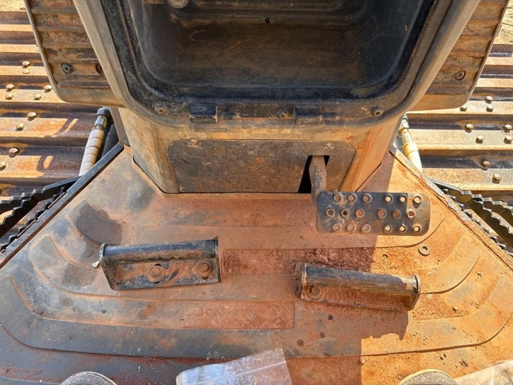 2007-caterpillar-d6k-lgp-image-33