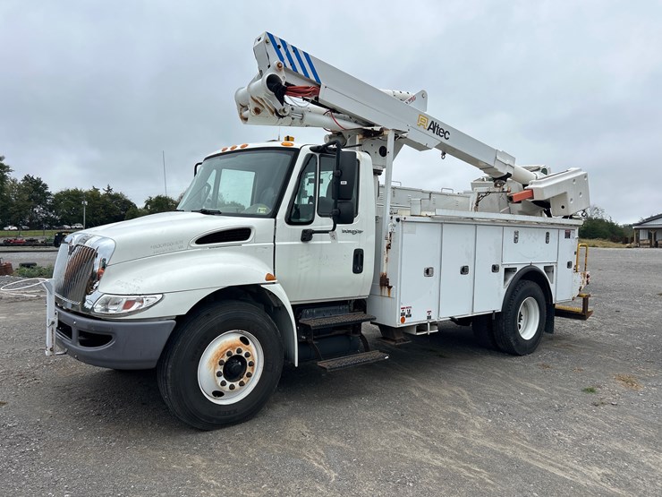 2013-international-durastar-4300-image-1