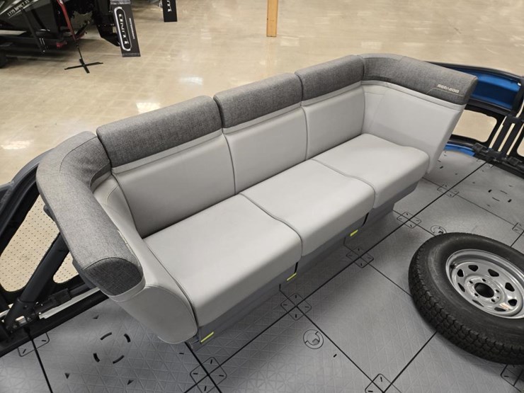 #1787-•-sea-doo-switch-boat-image-21