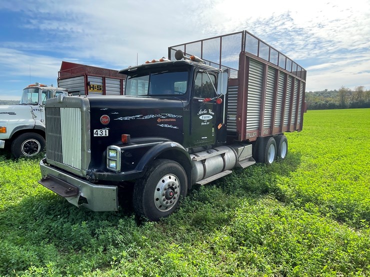 #4421-•-international-eagle-grain-truck-(no-title)-image-1