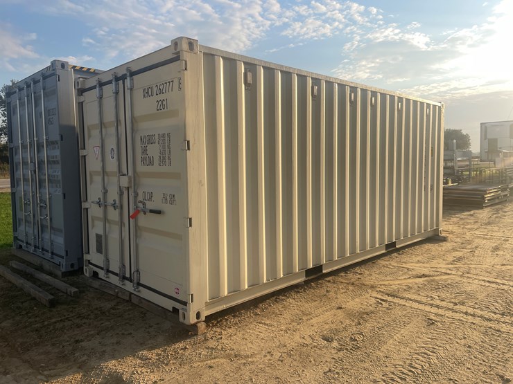 #304-•-20'-shipping-container-image-1
