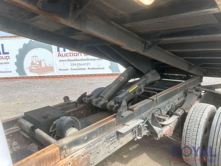 2004-ford-f550-image-5