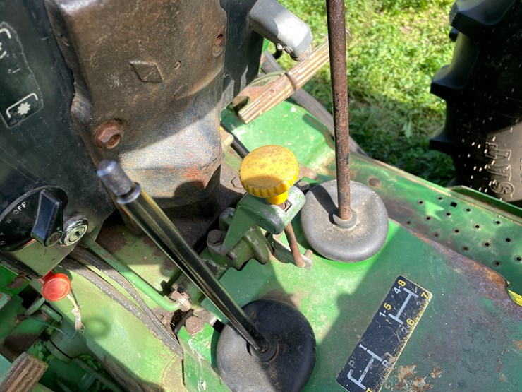 john-deere-2640-image-17