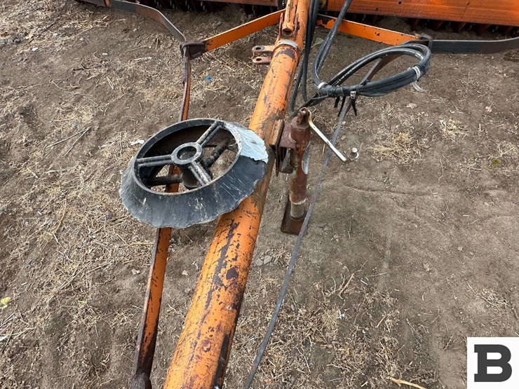 bearcat-seedbed-maker-image-9