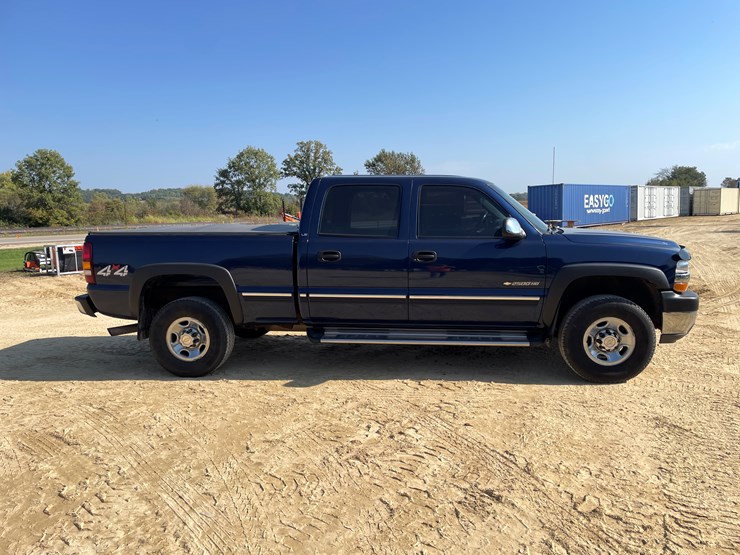 2002-chevrolet-silverado-2500hd-image-4