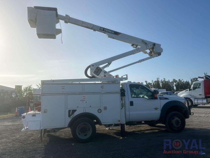 2014-ford-f550-image-4