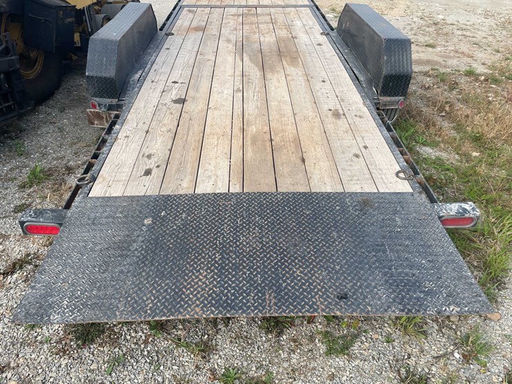 #8618-•-2021-pj-20'-tilt-deck-equipment-trailer-(has-wi-title)-(aps)-image-9