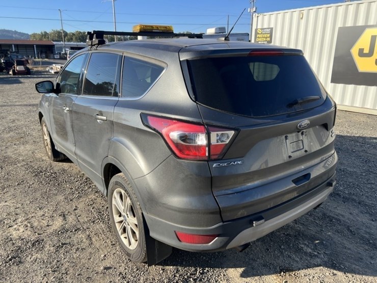 2017-ford-escape-image-6