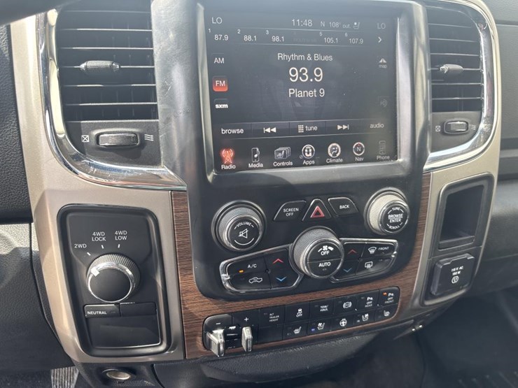 2017-dodge-ram-3500-image-35