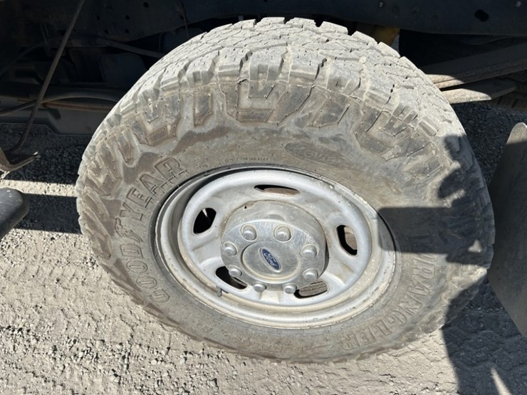 2013-ford-f250-sd-image-11