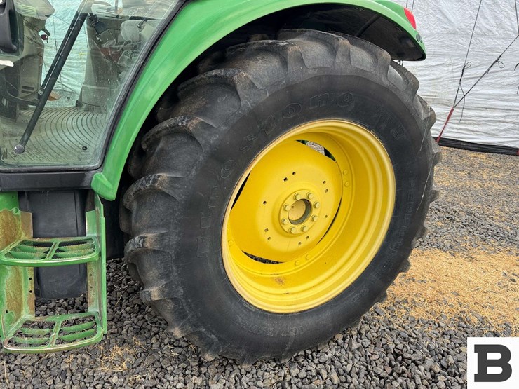 2012-john-deere-6430-image-32