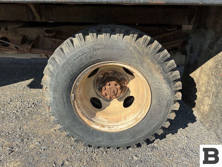 1980-ford-f350-image-24