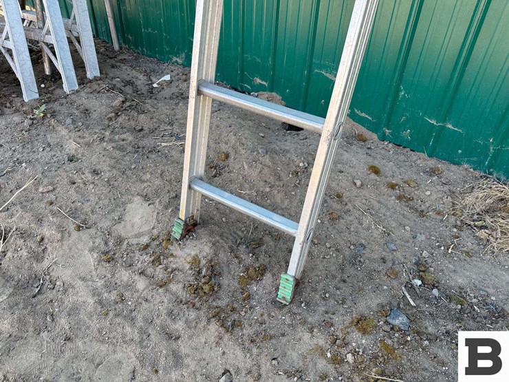 straight-aluminum-ladder-image-3