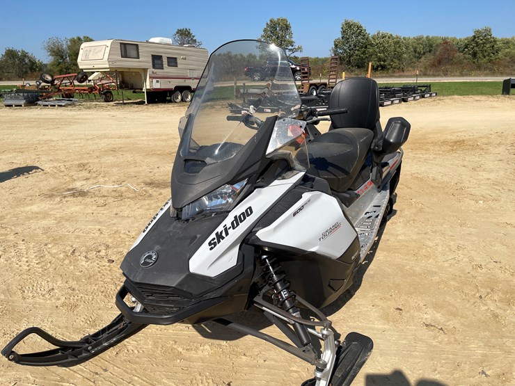 #1896-•-2020-ski-doo-grand-touring-600-snowmobile-(sells-with-bill-of-sale-only)-image-17