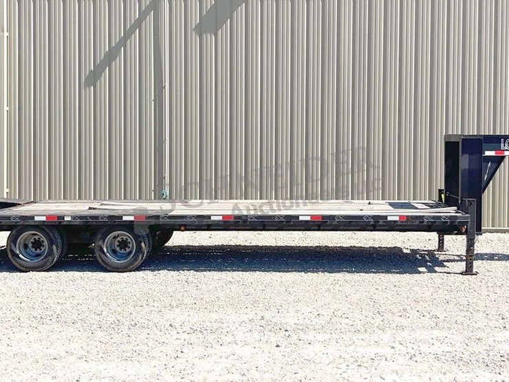 2007-load-master-27'-flatbed-gooseneck-trailer,-from-the-estate-of-dr.-ken-buchmann-image-3