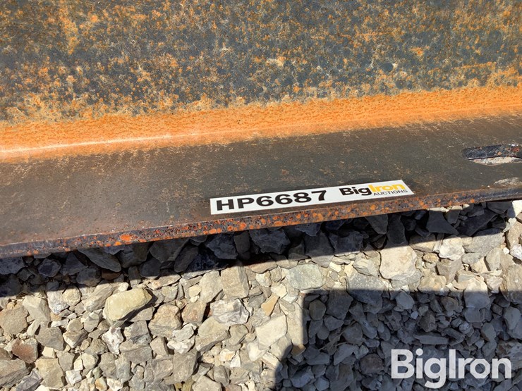 mini-skid-steer-blank-attachment-image-13