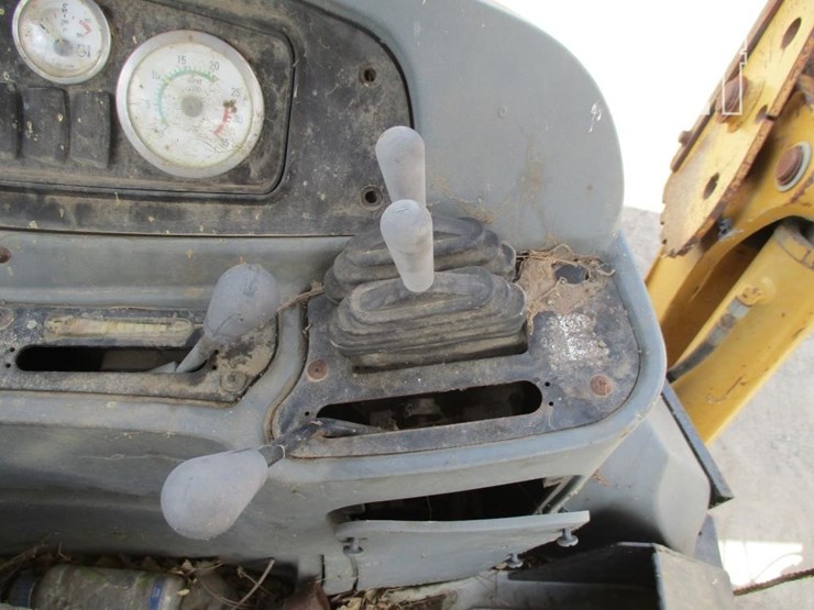 2004-caterpillar-416d-image-10