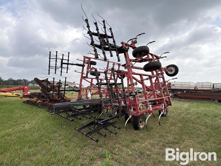 wil-rich-36’-quad-5-field-cultivator-w/harrow-image-5