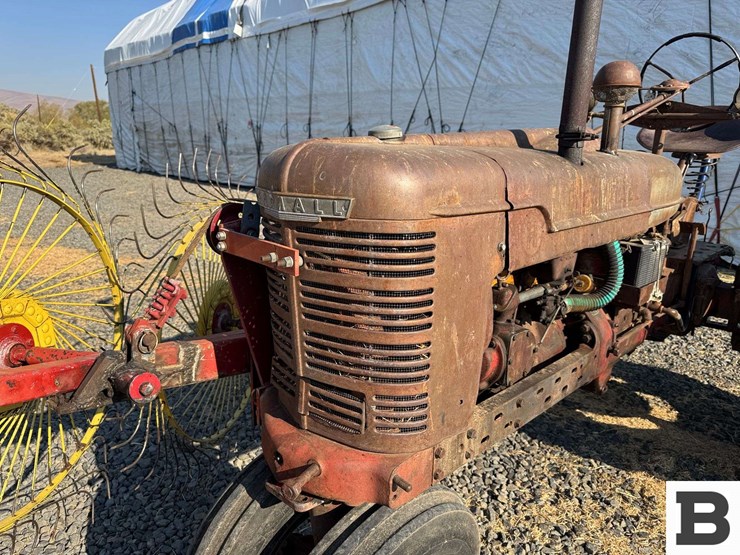 1942-farmall-model-"h"-tractor-image-16