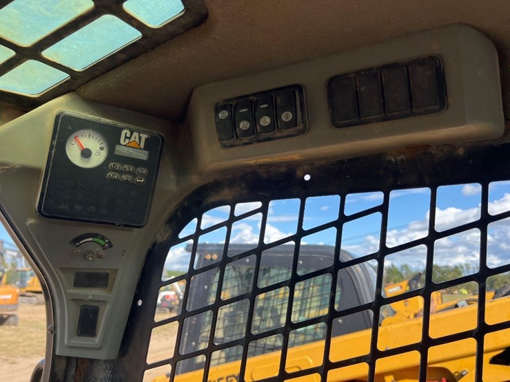 2018-caterpillar-289d-image-23