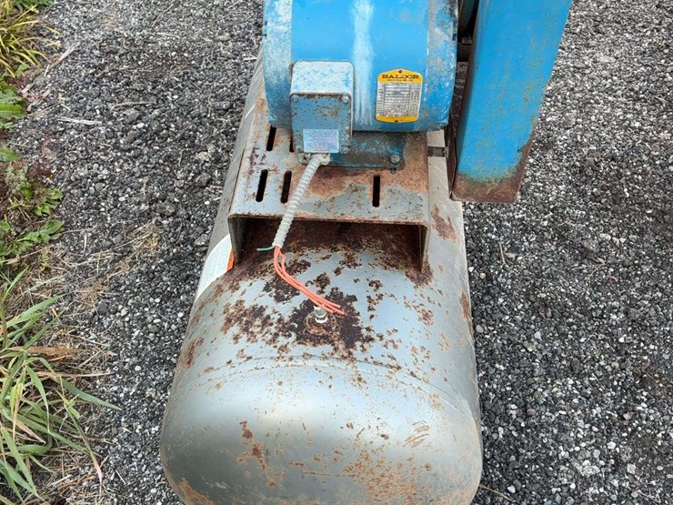 air-compressor-unknown-working-condition-image-4