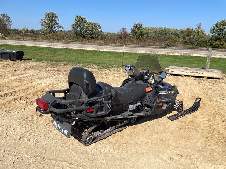 #1894-•-2008-arctic-cat-t660-snowmobile-(sells-with-bill-of-sale-only)-image-5