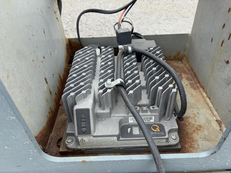 skyjack-sj-3226-scissor-lift-image-7